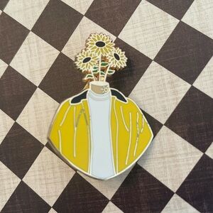 Enamel pin flower head BTS member